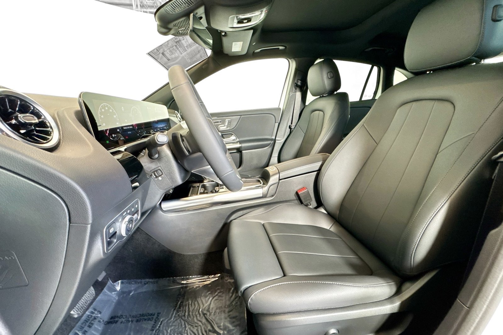 Certified Used 2026 Polar White Mercedes-Benz GLA 250 image 18
