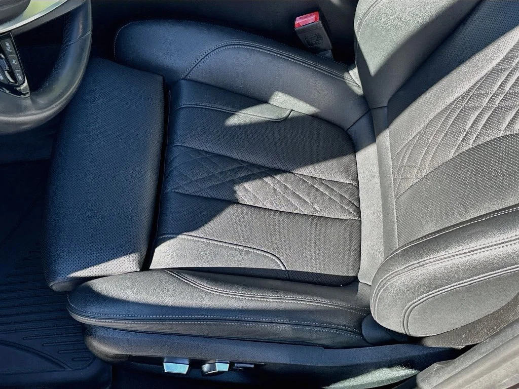 Used 2023 Dark Graphite BMW 530i image 20