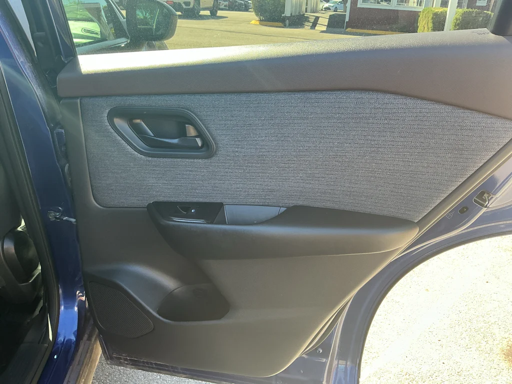 Used 2023 CASPIAN BLUE METALLIC Nissan S image 14