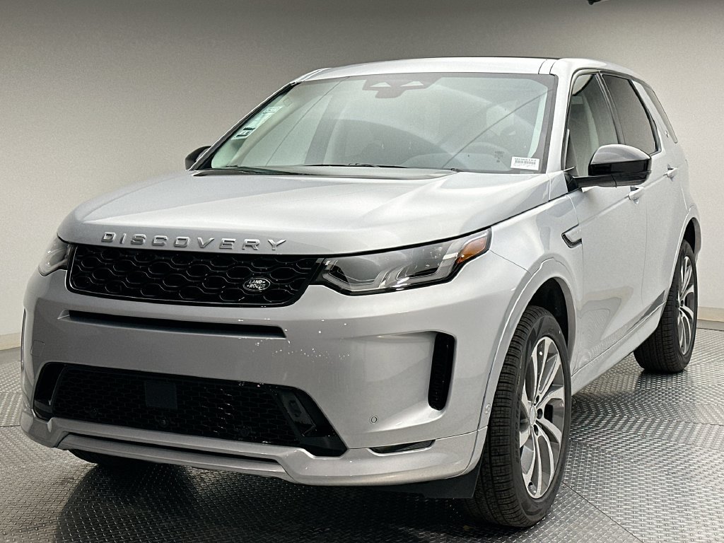 Used 2025 Hakuba Silver Metallic Land Rover S image 1