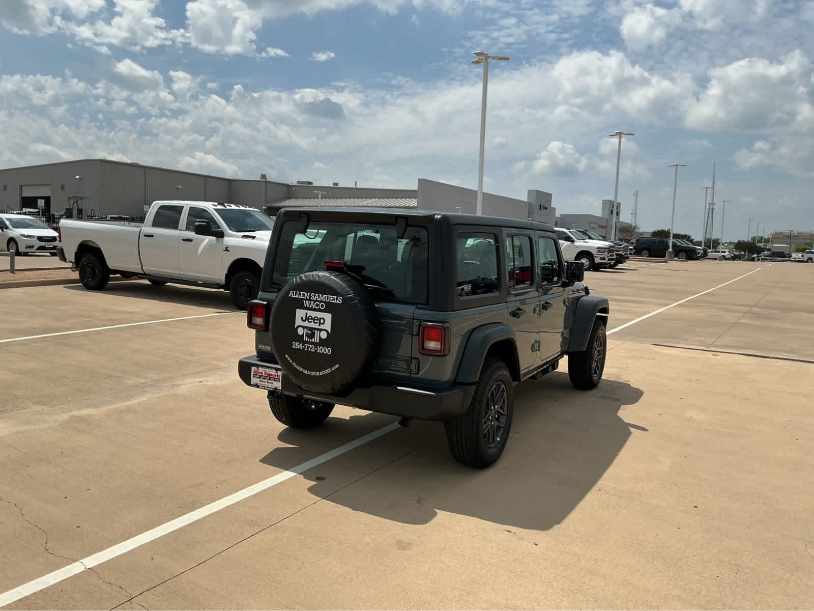 New 2026 Anvil Clear-Coat Exterior Paint Jeep Sport image 7