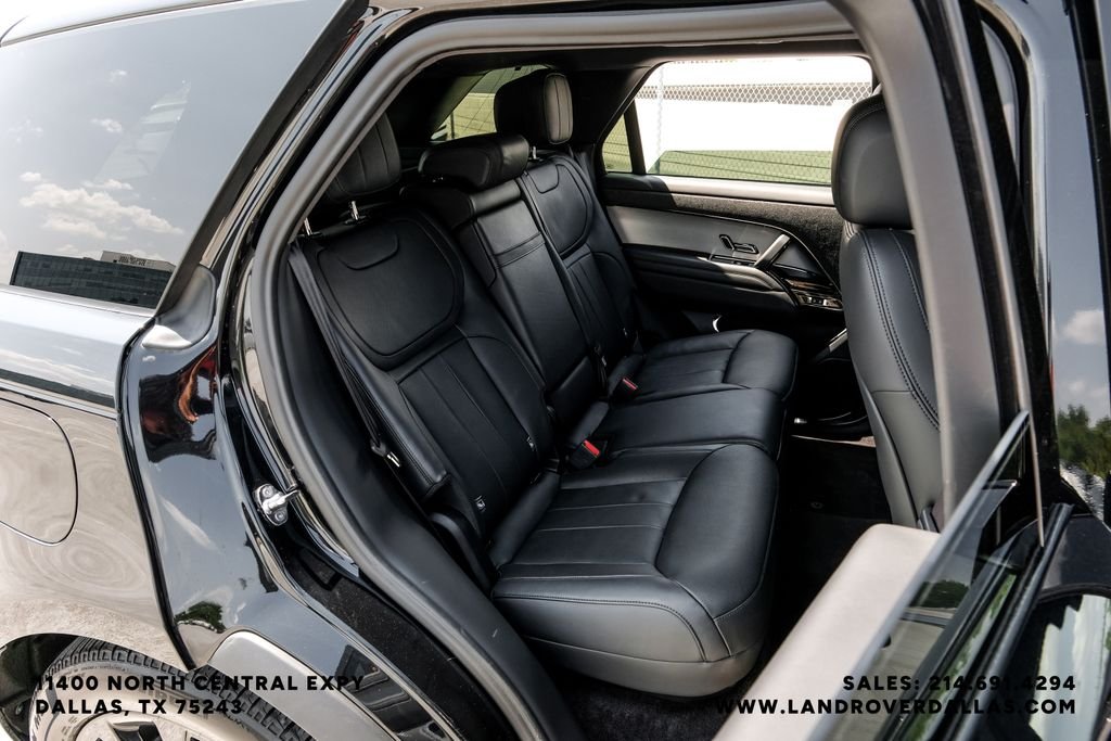 Certified Used 2025 Santorini Black Metallic Land Rover SE image 39