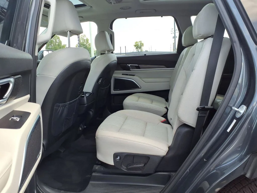 Used 2020 Gravity Gray Kia SX image 19