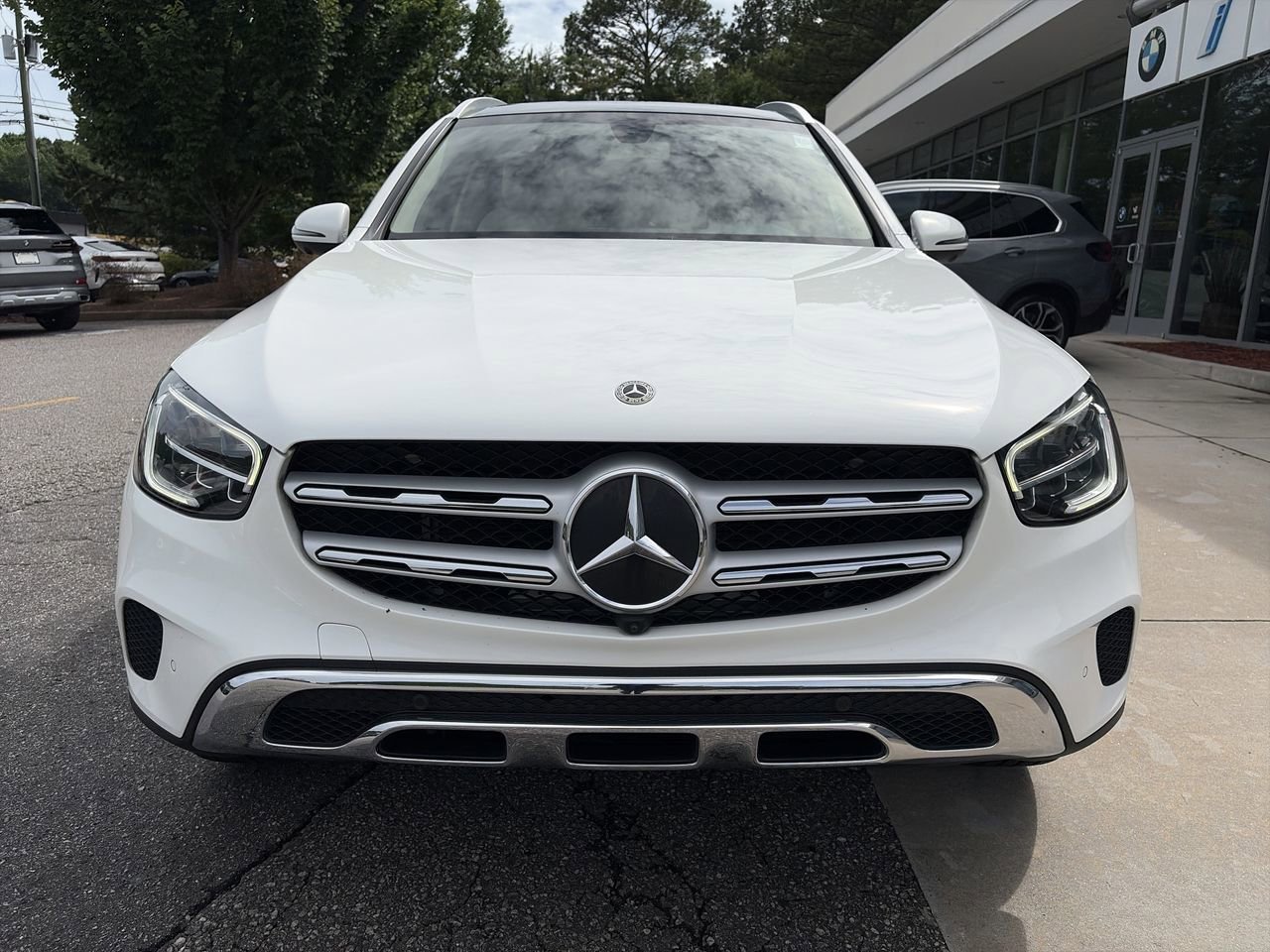 Used 2020 designo Diamond White Metallic Mercedes-Benz GLC 300 image 10