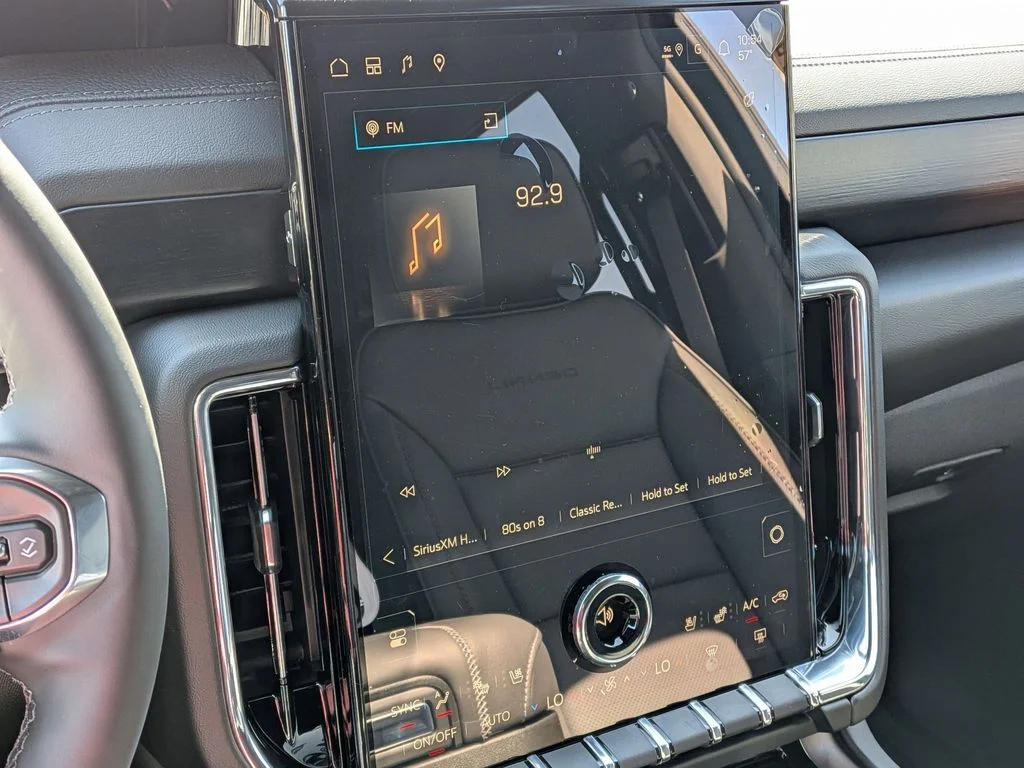 2026 GMC Yukon XL Denali - Photo 13