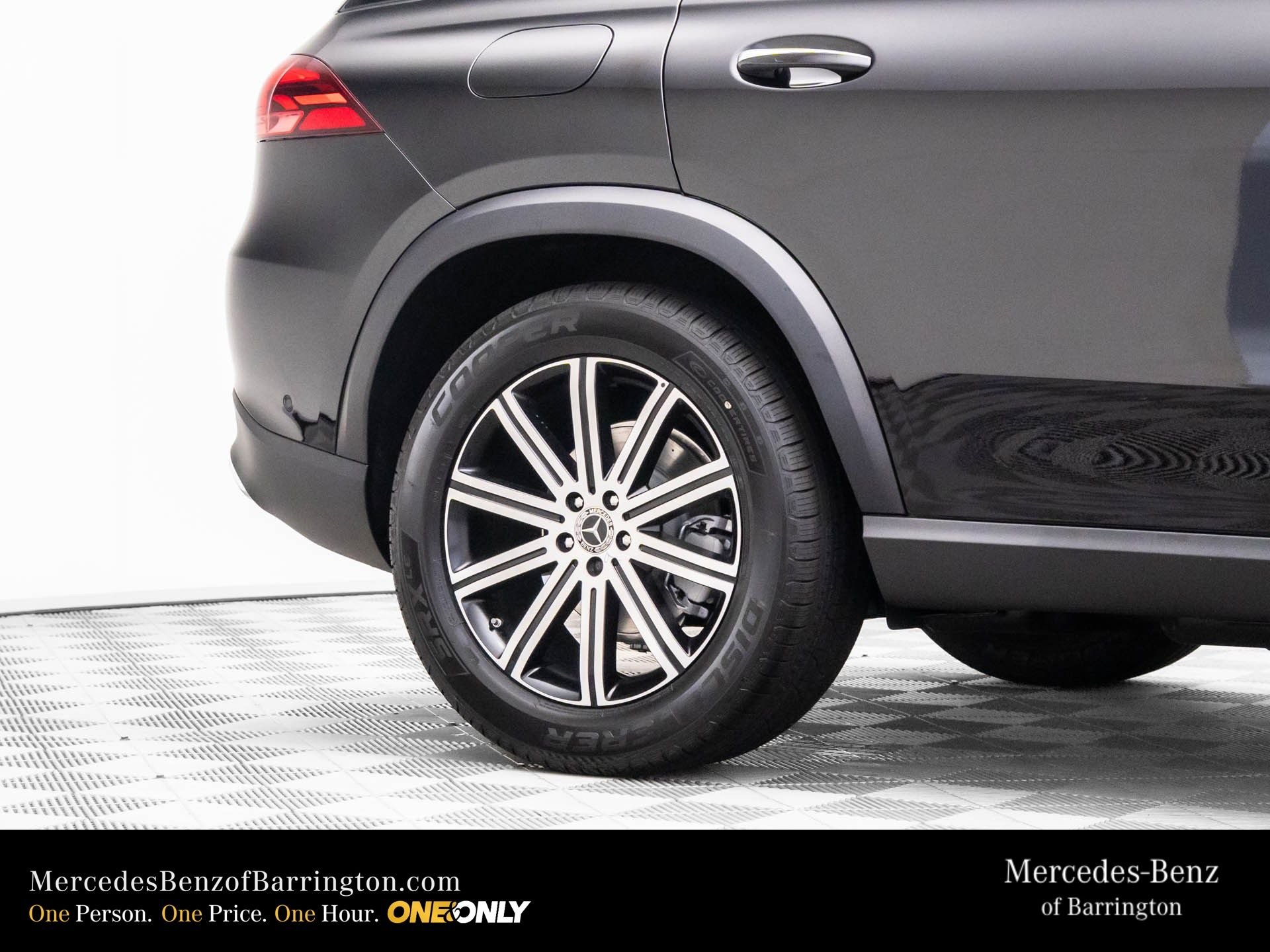 New 2026 Obsidian Black Metallic Mercedes-Benz GLE 350 image 34