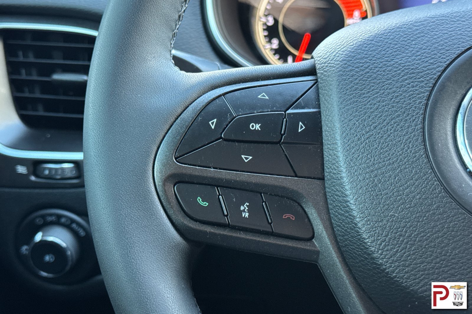 Used 2022 White Jeep Trailhawk image 27