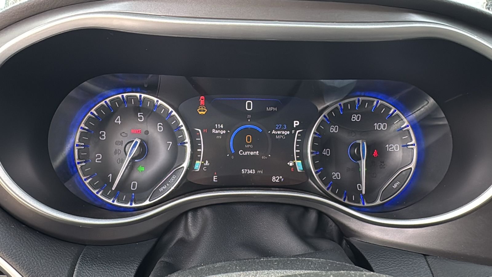 Used 2024 Silver Chrysler Touring L image 23