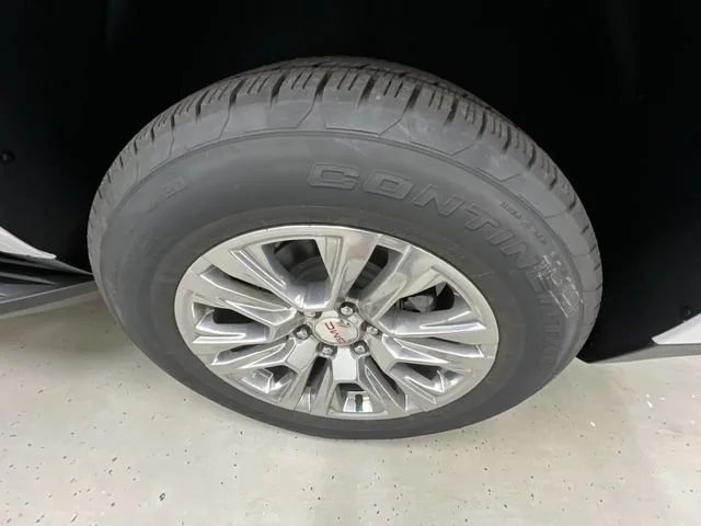 2026 GMC Yukon Denali - Photo 34