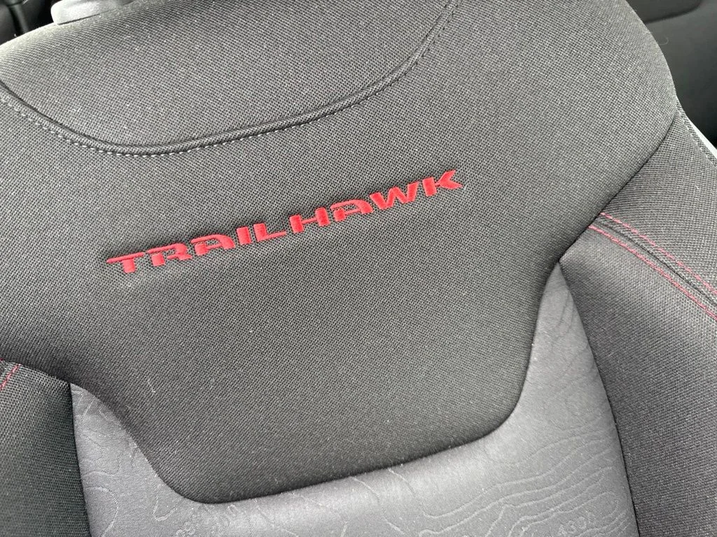 Used 2017 Gray Jeep Trailhawk image 26