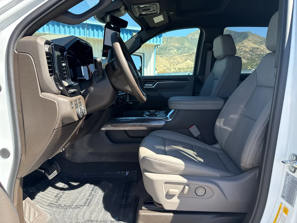 New 2026 Summit White Chevrolet LTZ image 11