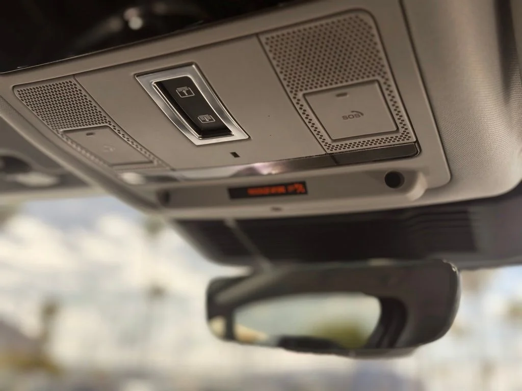 Certified Used 2025  Land Rover S image 13