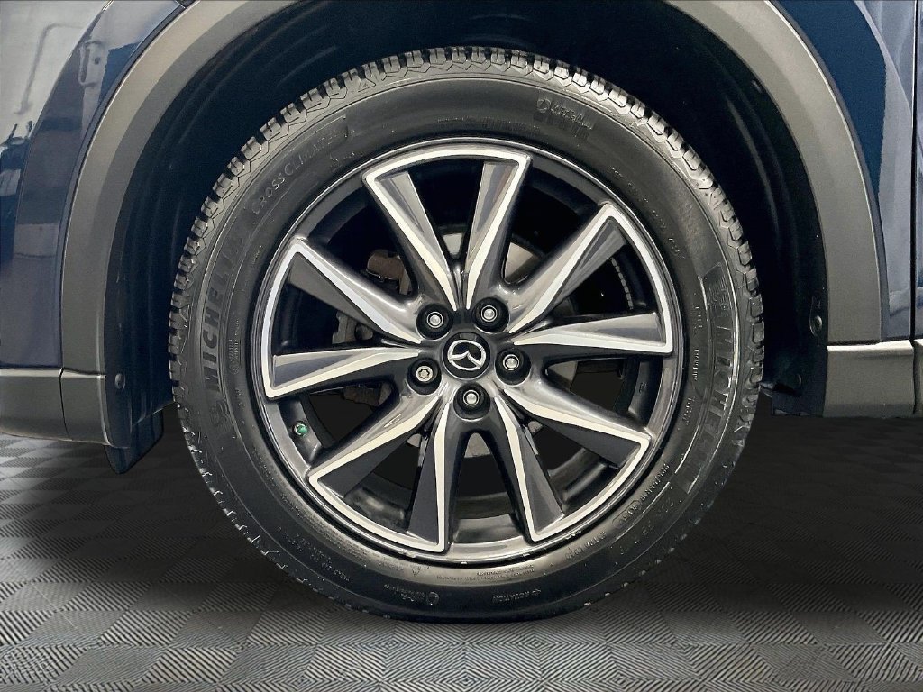 Used 2018 Blue Mazda Touring image 7