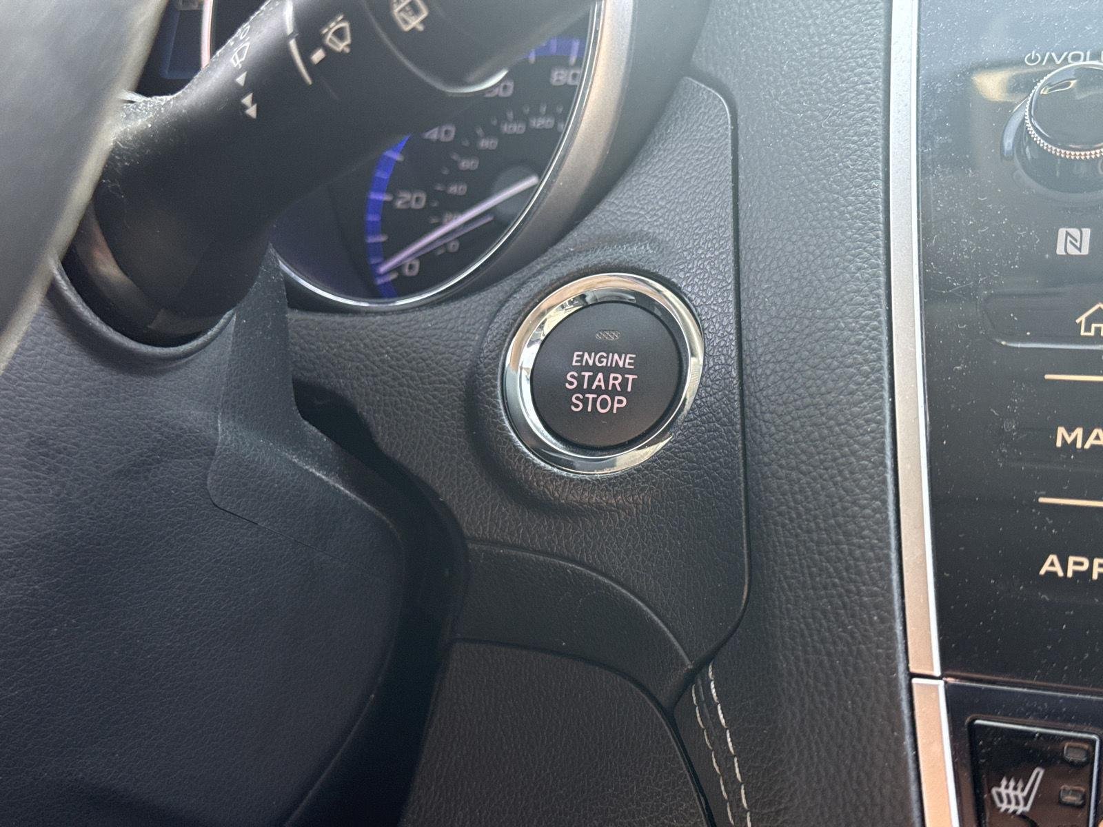 Used 2018 Magnetite Gray Metallic Subaru Limited image 13