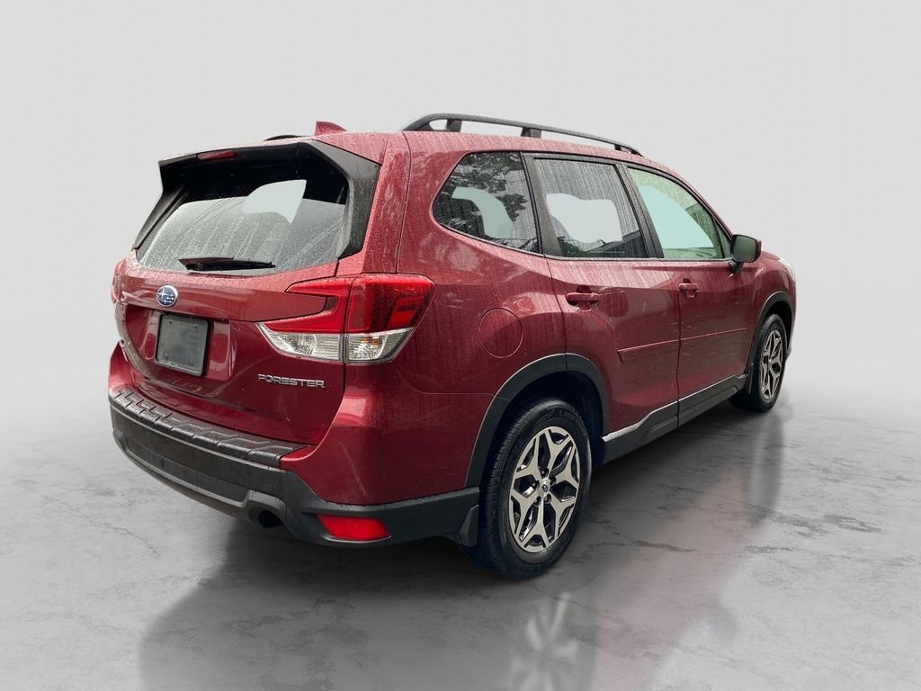 Used 2022 Red Subaru Premium image 7