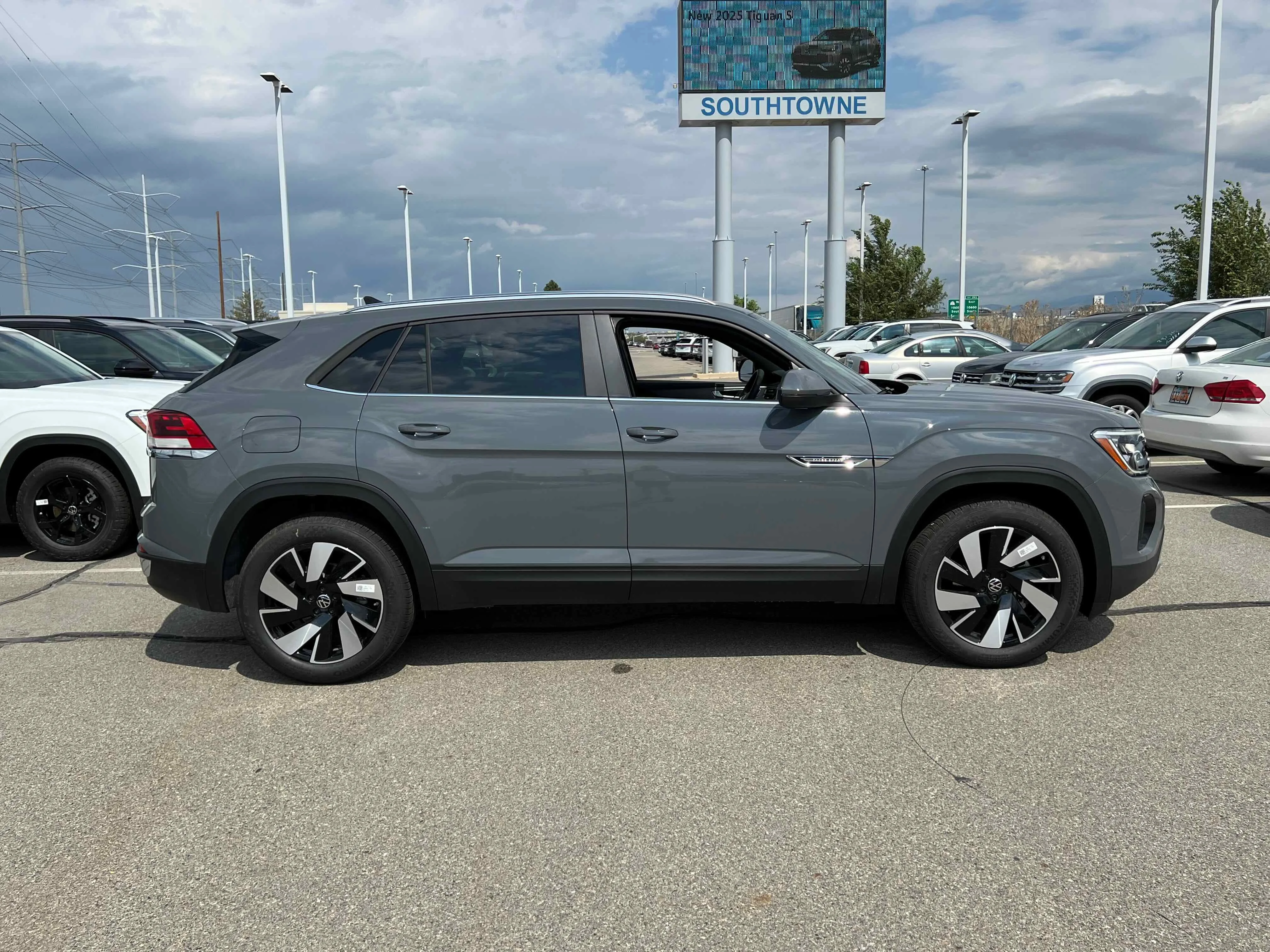 New 2026 Gray Volkswagen 2.0T SE w/Technology image 2