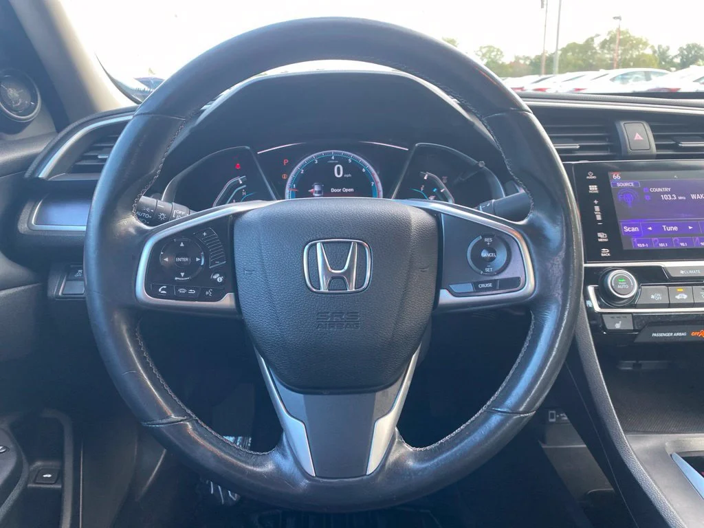 Used 2018  Honda EX-L image 16