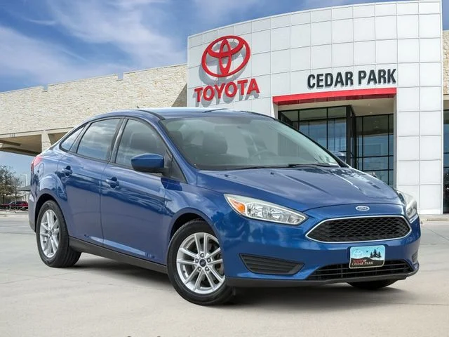 2018 Ford Focus Sedan SE's photo