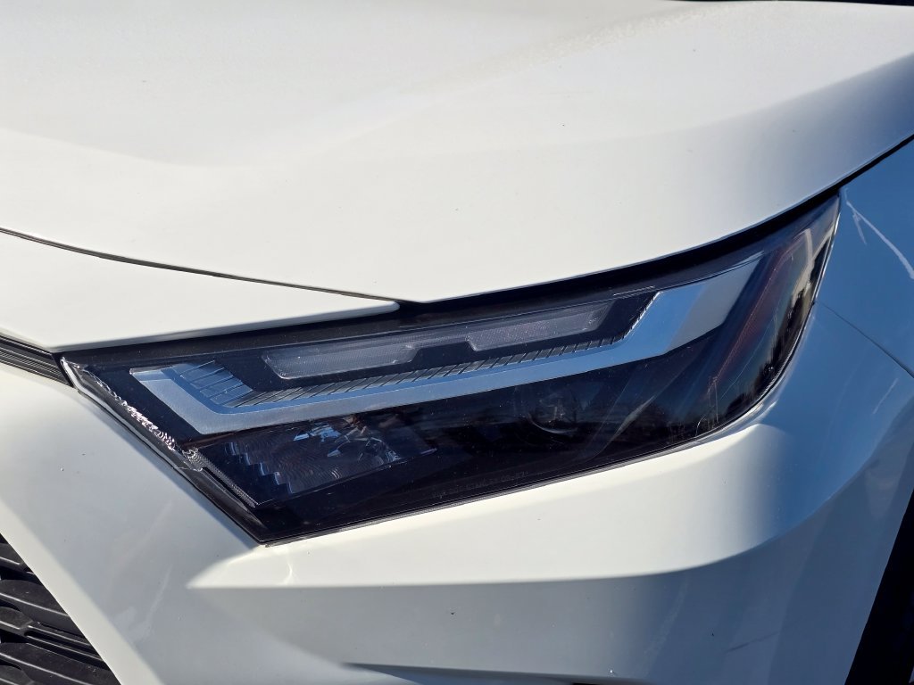 Certified Used 2022 White Toyota XLE image 21