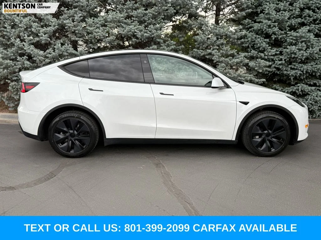 Used 2024 White Tesla Long Range image 10