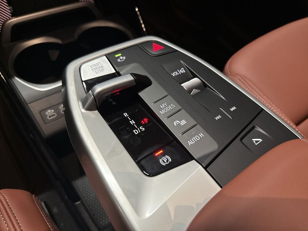 New 2027 Alpine White BMW xDrive28i image 20