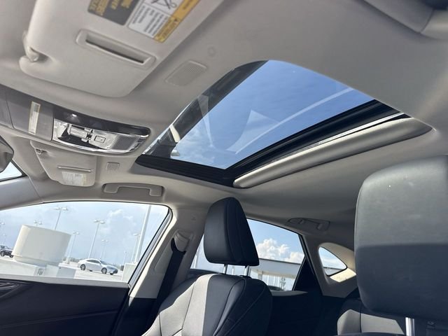 Certified Used 2025 White Lexus 350 Premium image 22