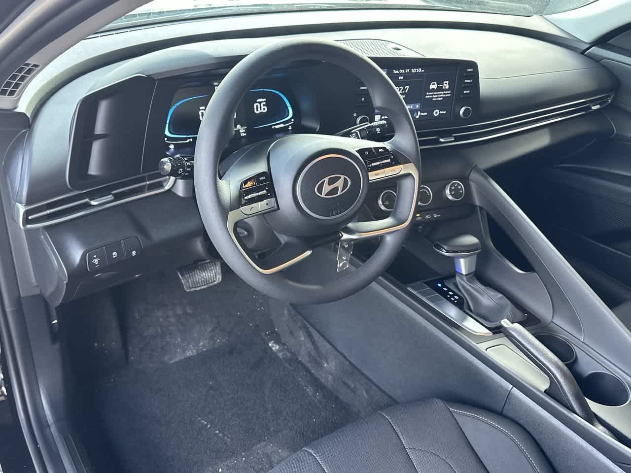 New 2026 Abyss Black Hyundai SE image 13