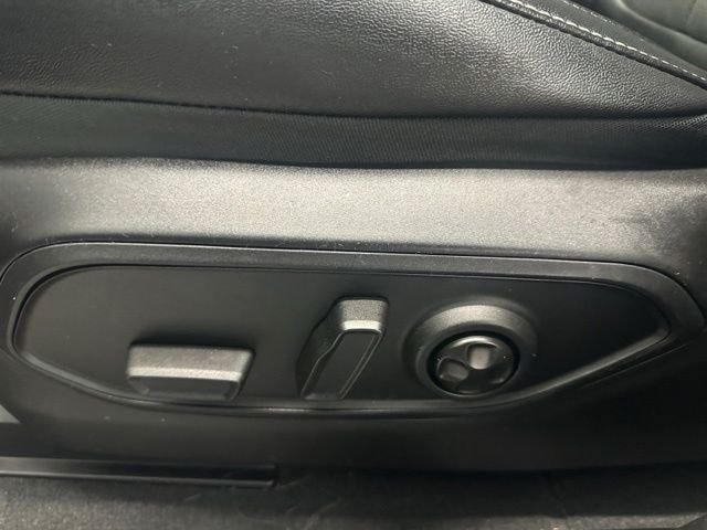 Used 2024 Red Jeep Altitude image 24