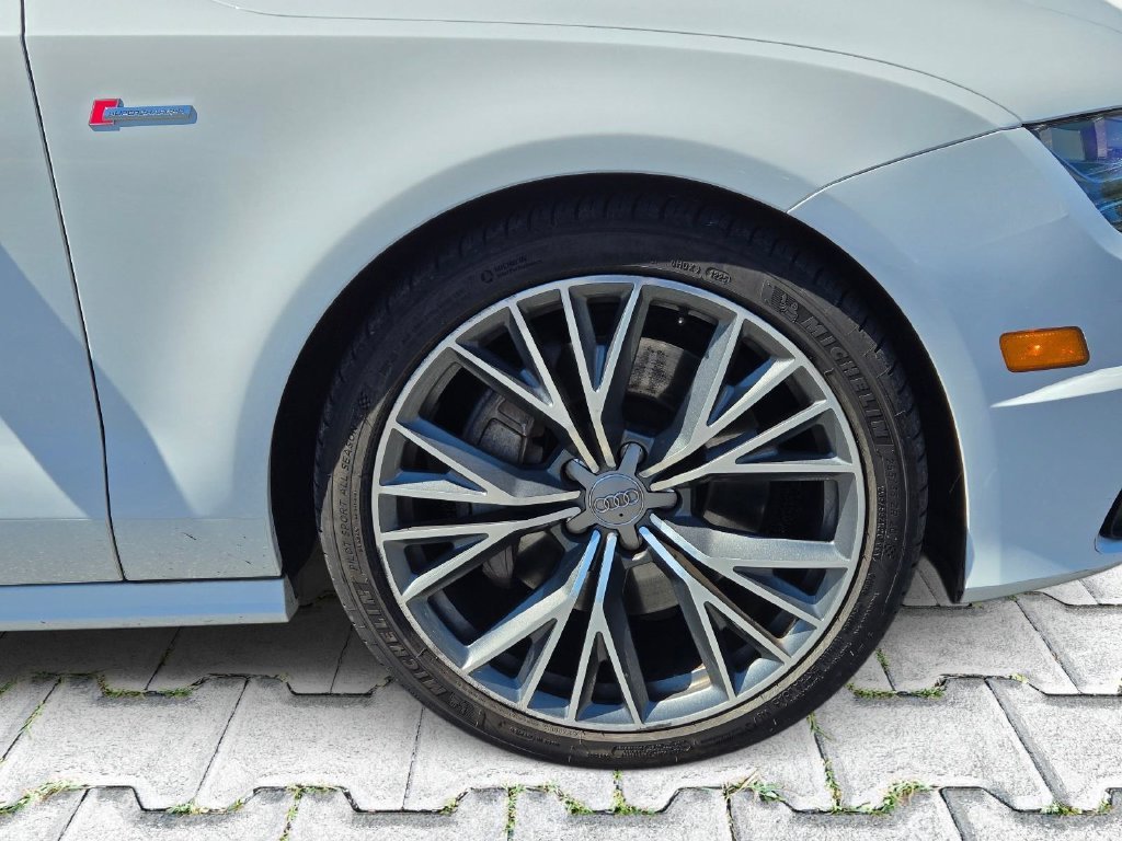 Used 2017 White Audi Prestige image 3