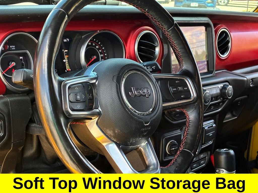 Used 2020  Jeep Rubicon image 12