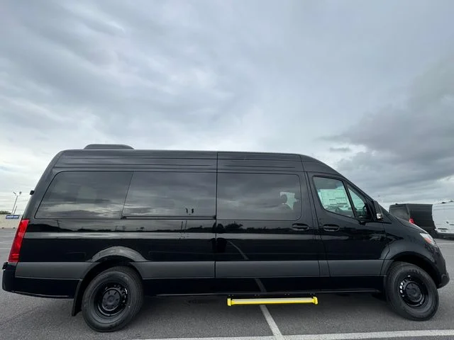 New 2026  Mercedes-Benz Passenger 170 WB image 15