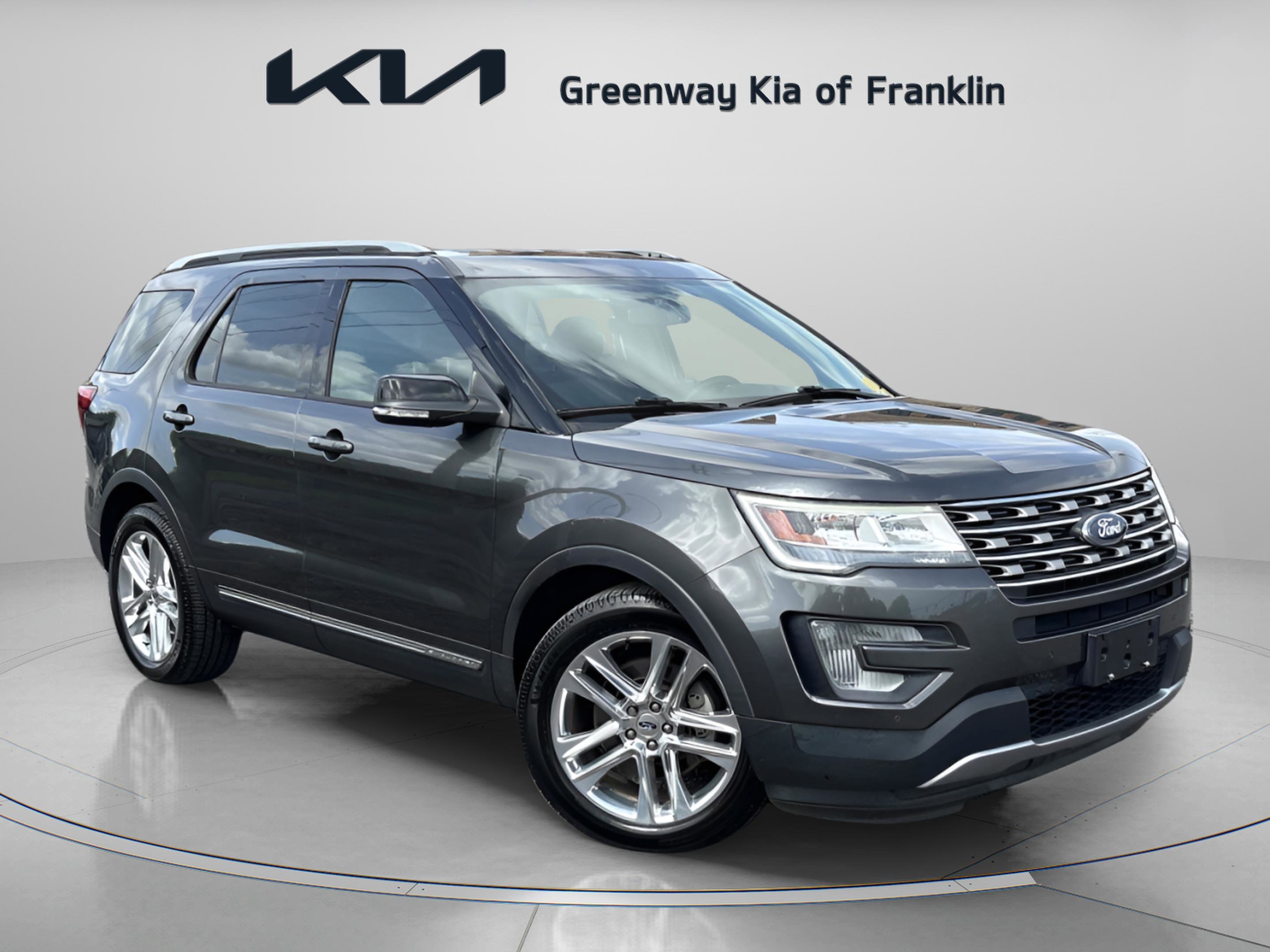 2017 Ford Explorer XLT FWD's photo