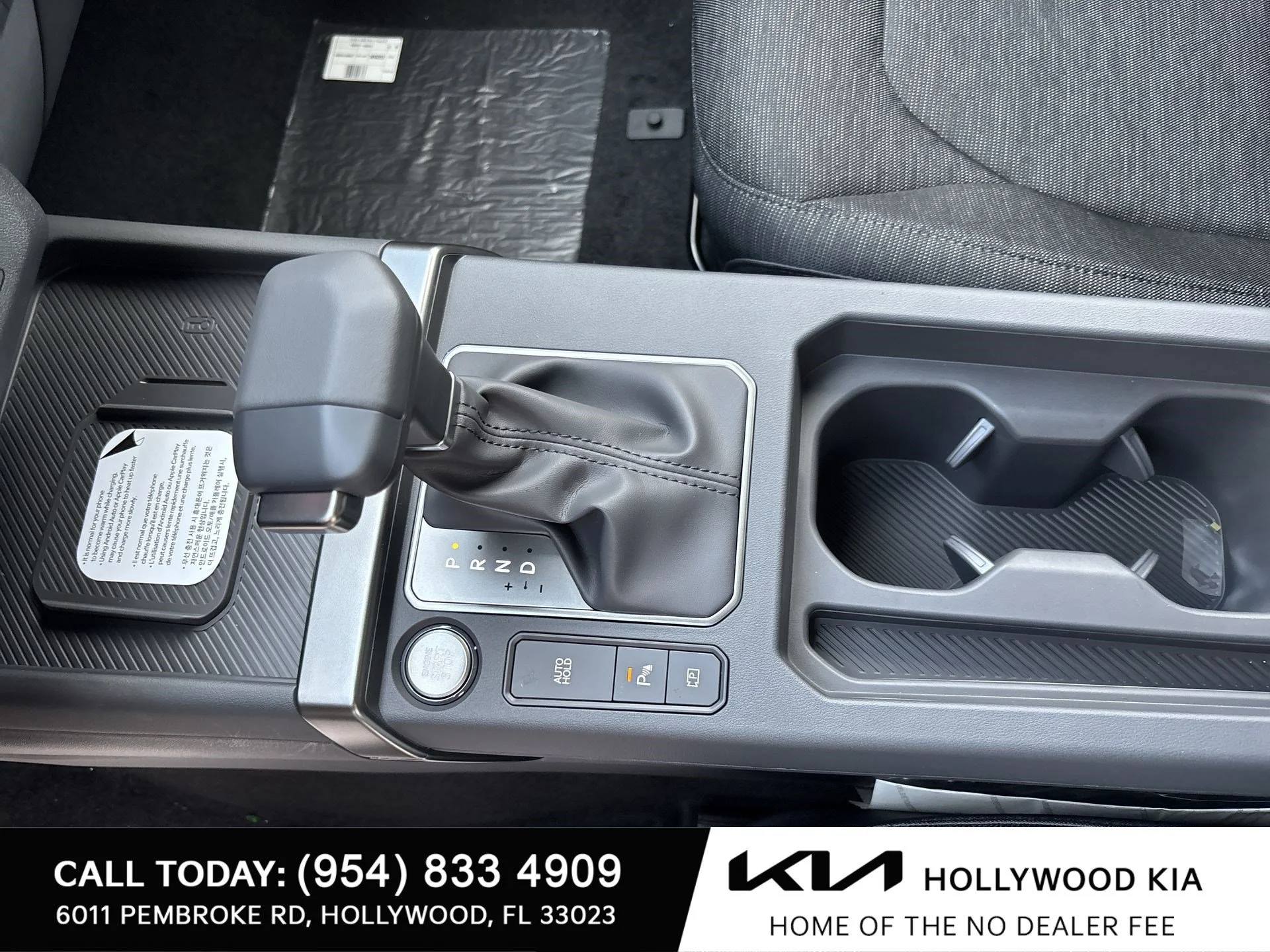 New 2027 Snow White Pearl Kia S image 20
