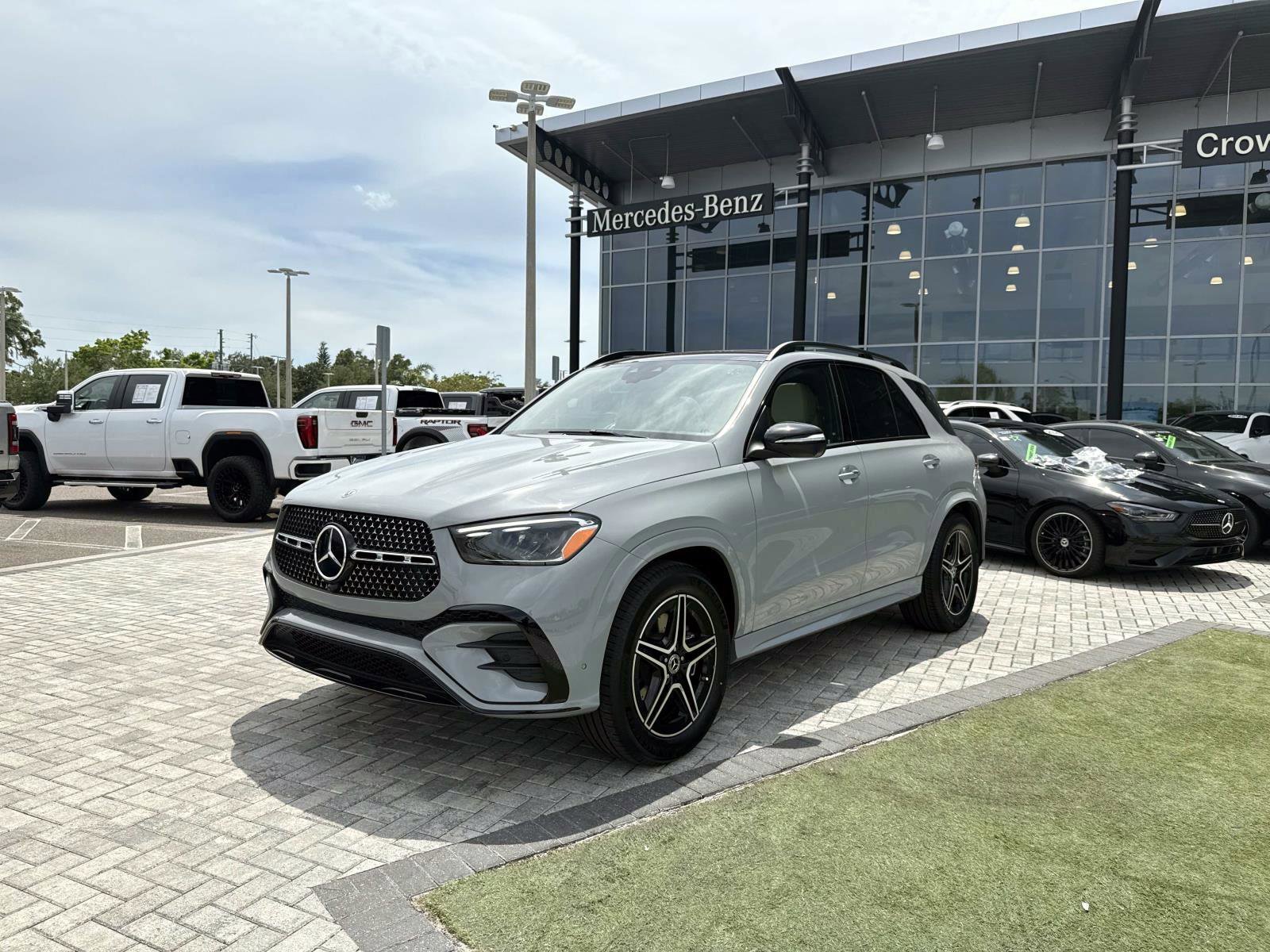 New 2026 Alpine Mercedes-Benz 350 4MATIC® SUV image 2