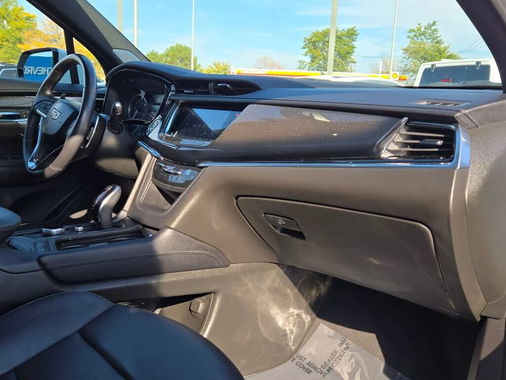 Used 2024 White Cadillac Sport image 5