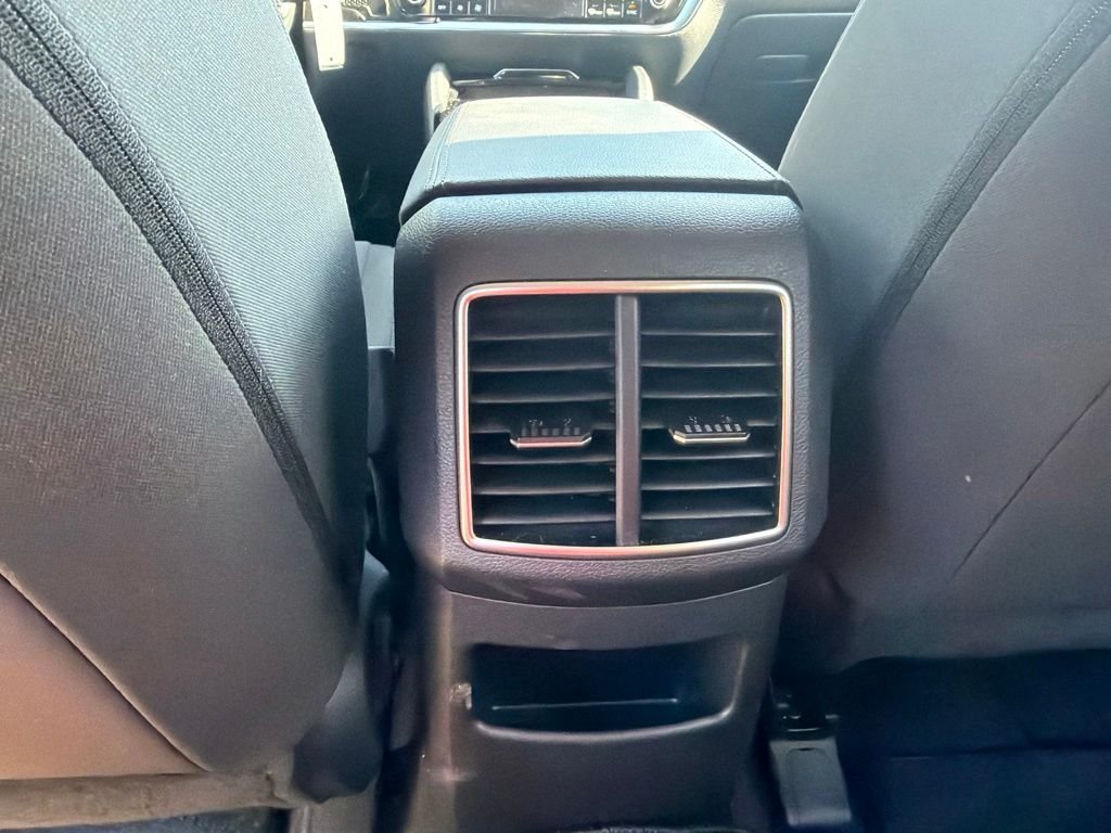 Certified Used 2025 Gray Kia LX image 24