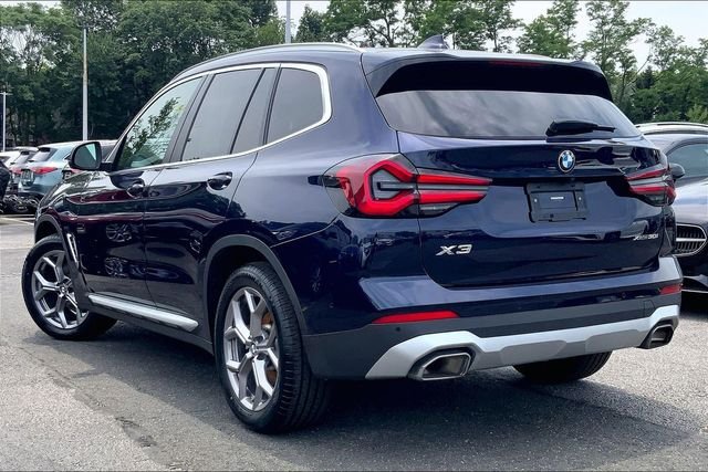 Used 2023 Blue BMW xDrive30i image 10