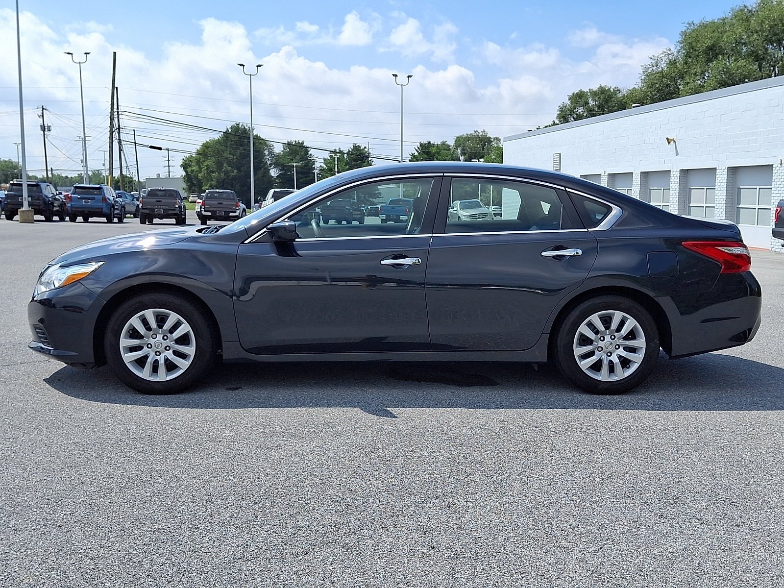 Used 2017 Storm Blue Nissan 2.5 S image 4