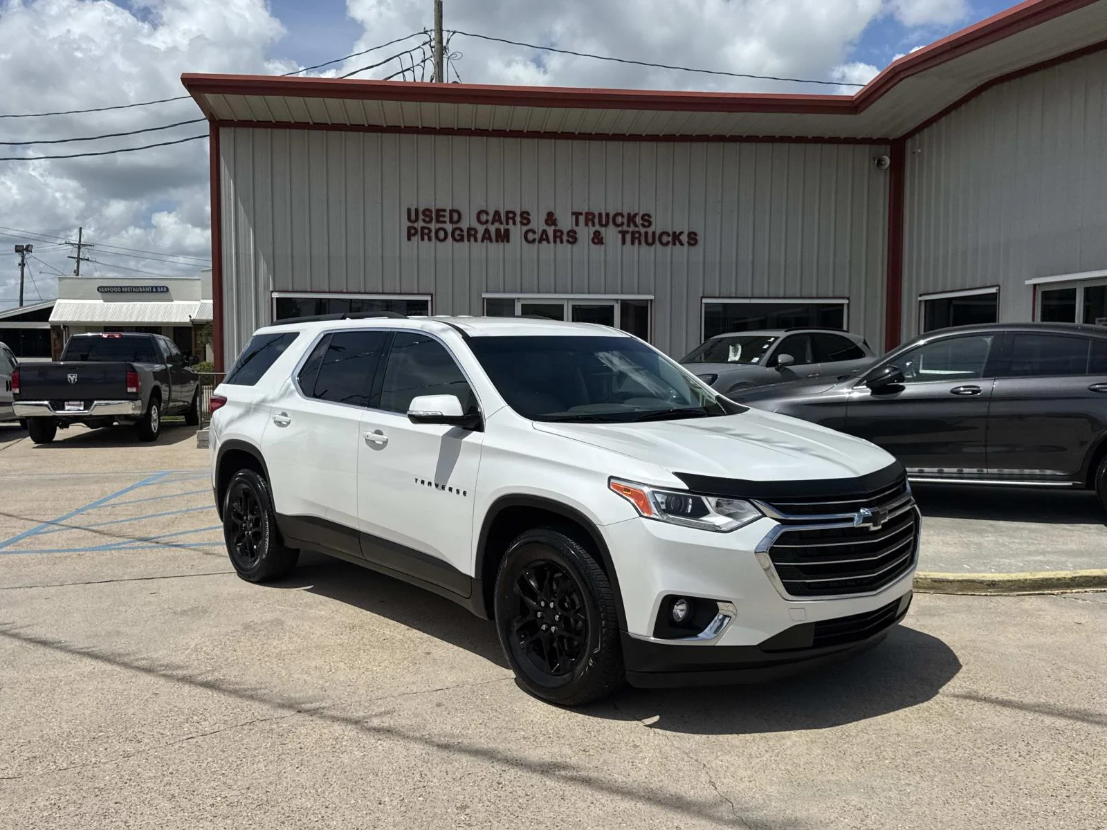 2020 Chevrolet Traverse LT Cloth