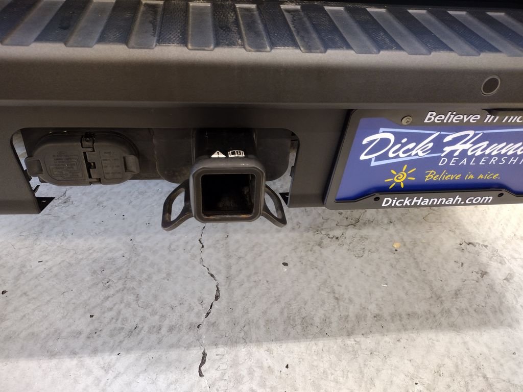 Used 2022 Blue Metallic Ford Lariat image 16