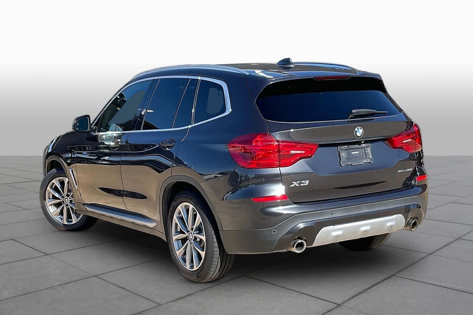 Used 2019 Dark Graphite Metallic BMW sDrive30i image 12