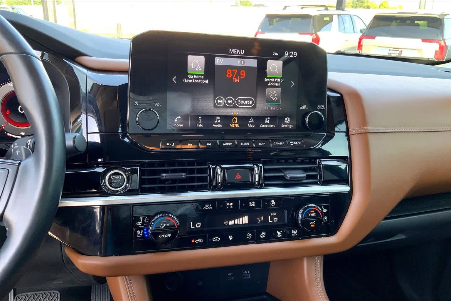 Used 2023 Obsidian Green Pearl Nissan Platinum image 30