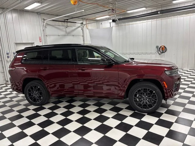 New 2026 Velvet Red Pearl-Coat Exterior Paint Jeep Summit image 3