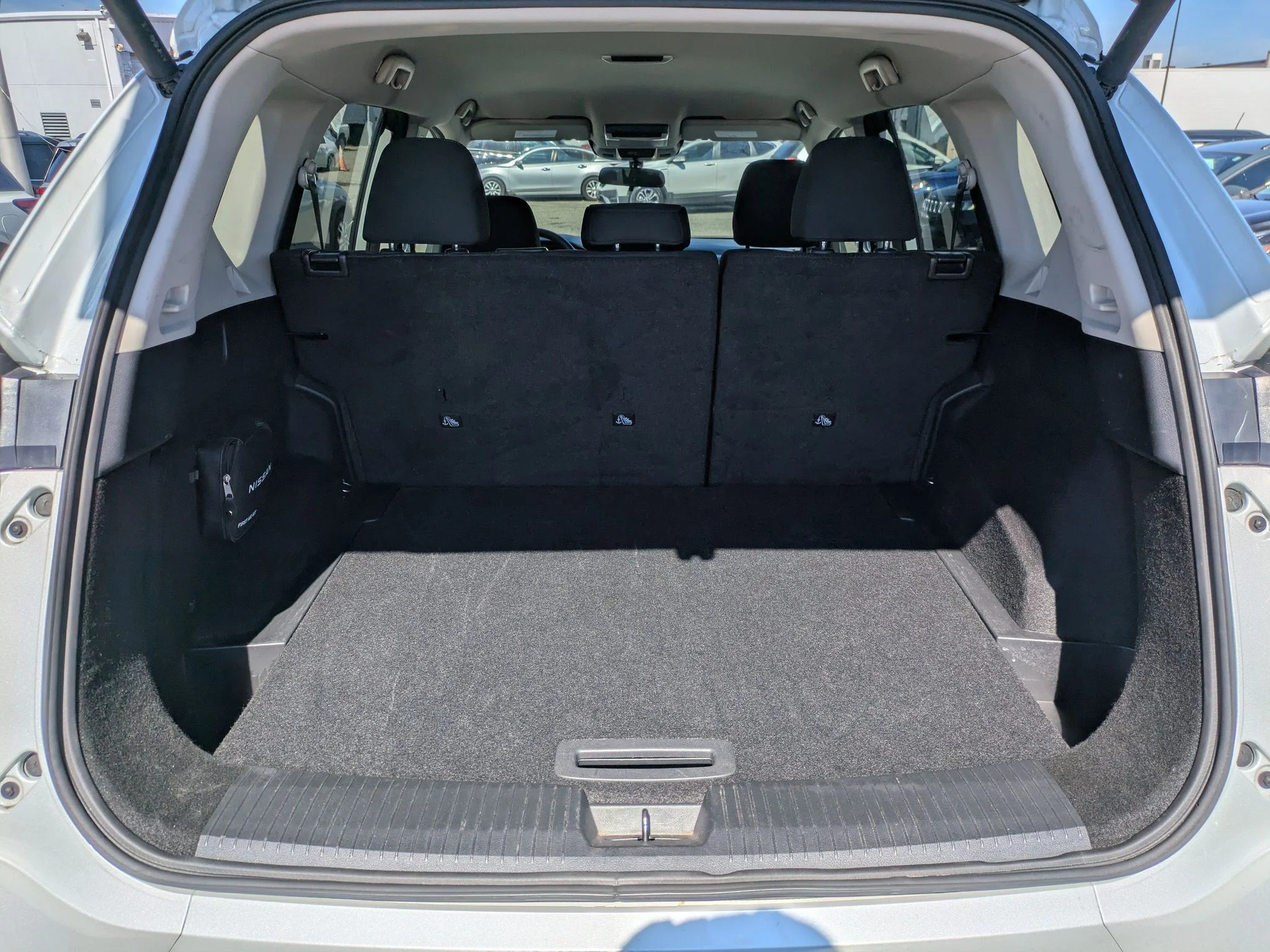 Certified Used 2024 Everest White Pearl Nissan SV image 14