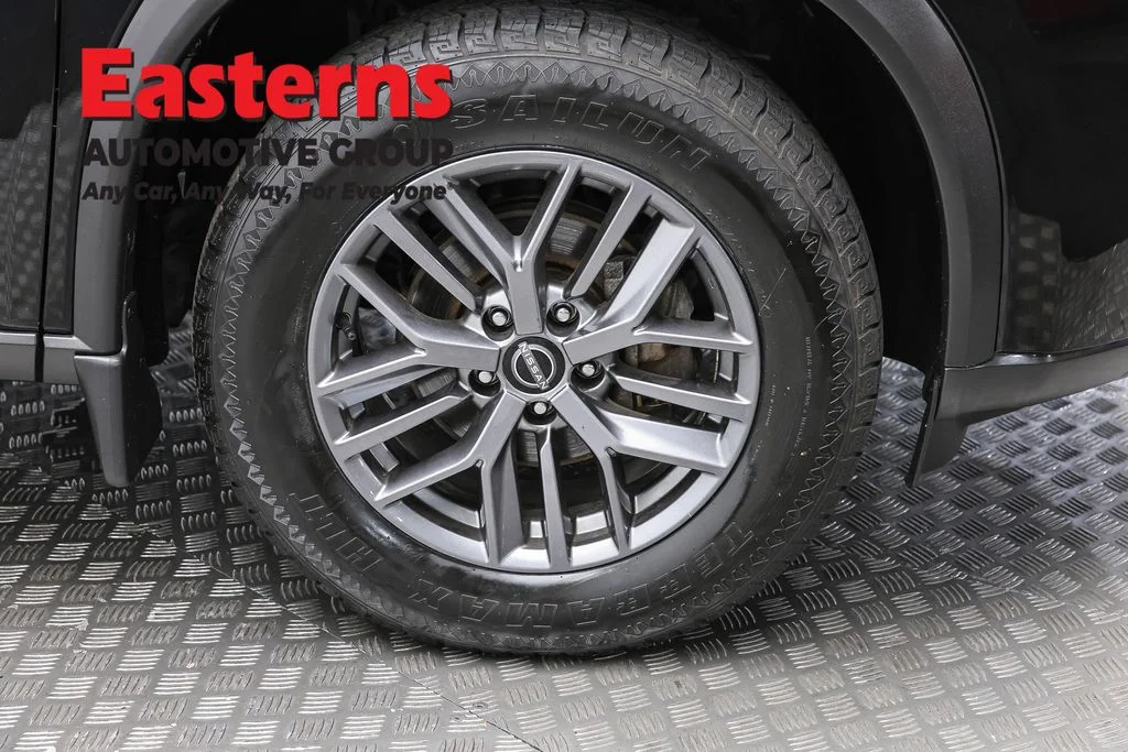 Used 2023 Black Nissan S image 32