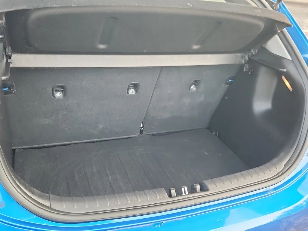Used 2022 Blue Kia S image 10