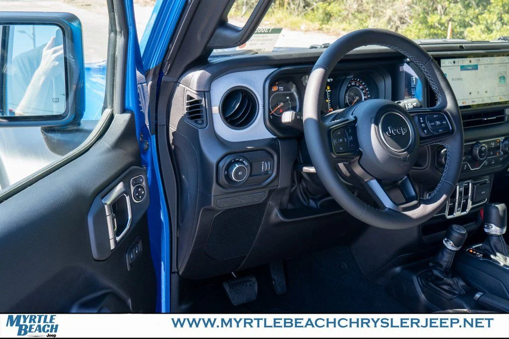 New 2026 Hydro Blue Pearl-Coat Exterior Paint Jeep Sport S image 16