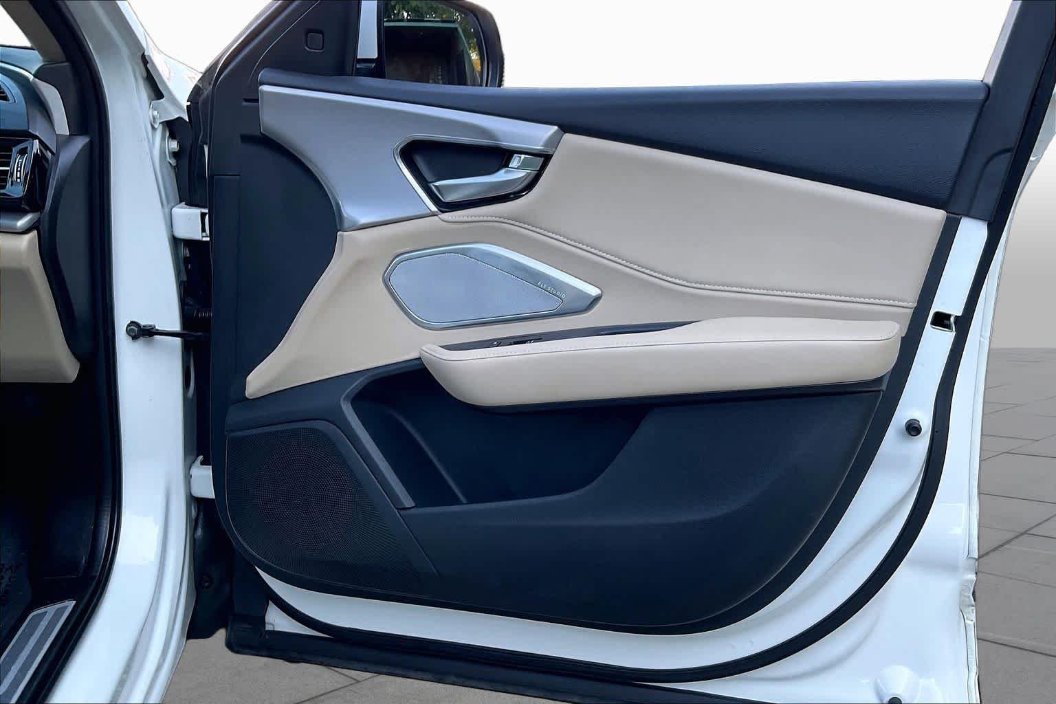 Used 2019 White Diamond Pearl Acura w/Technology Pkg image 21