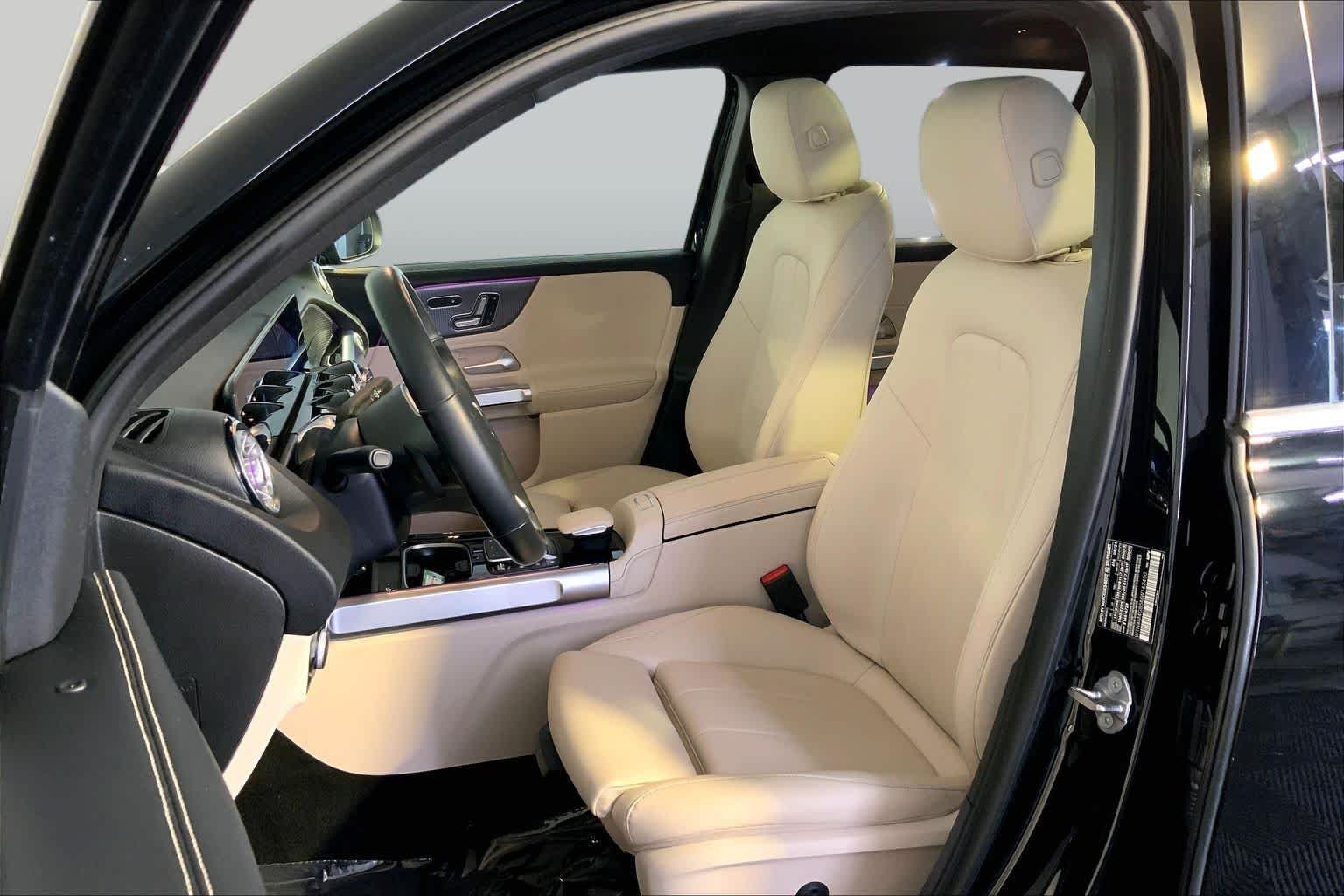 Used 2021 Night Black Mercedes-Benz GLB 250 image 9