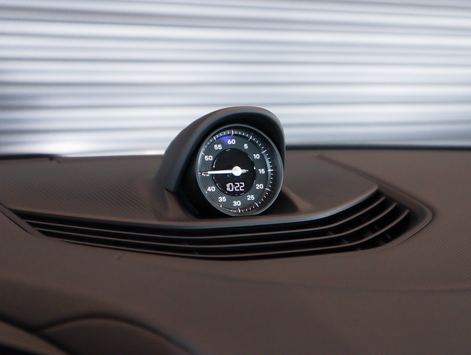 Used 2023 Frozen Berry Metallic Porsche  image 22